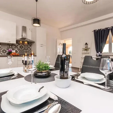 Apartman Nice In Biograd With Wifi *