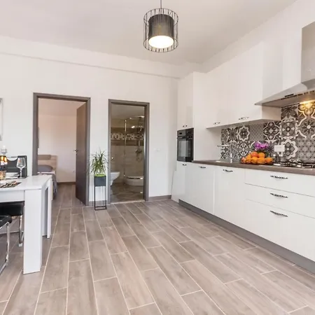 Nice In Biograd With Wifi Apartman Biograd na Moru